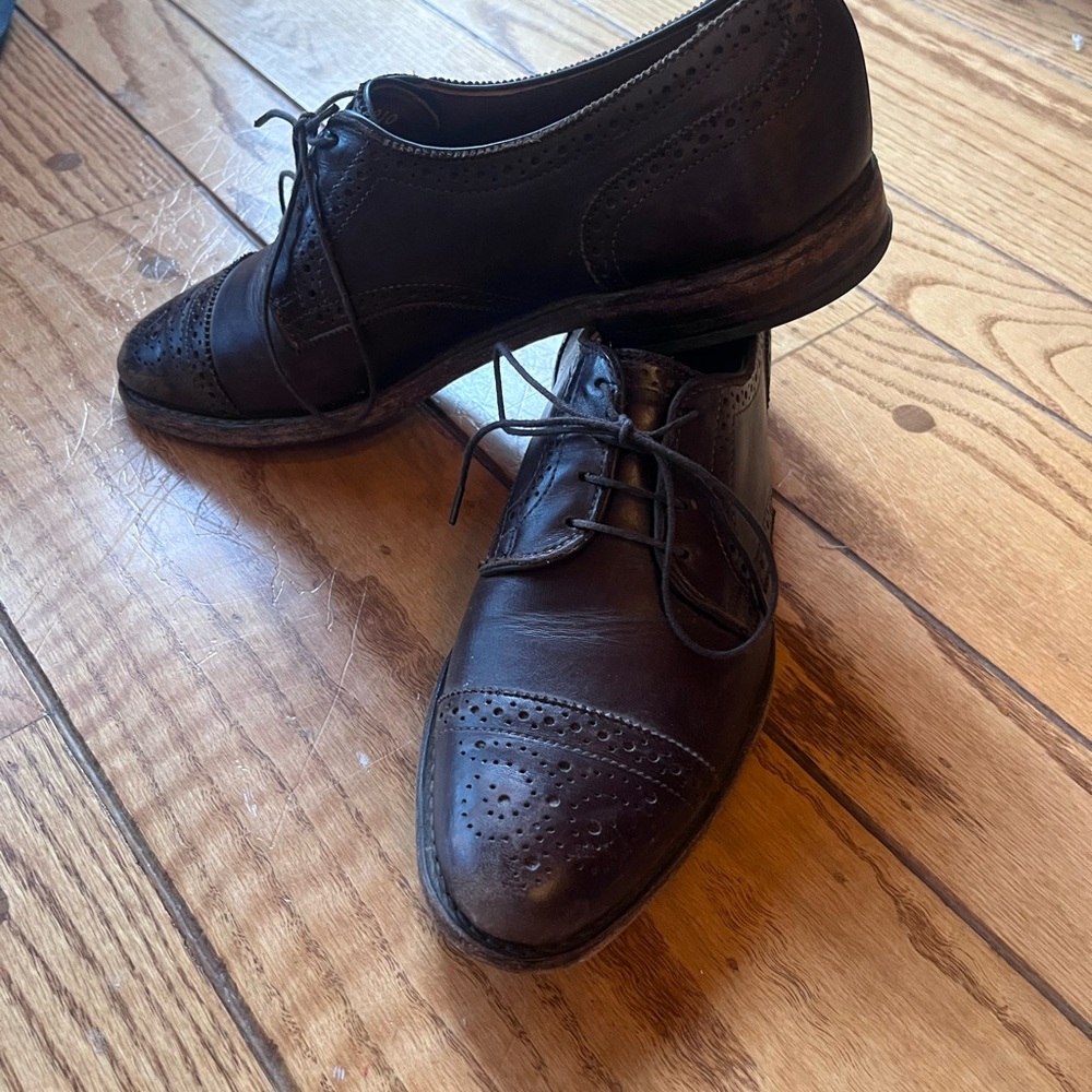 Dark brown Leather Oxford Dress Shoes with Brogue Detailing with belt